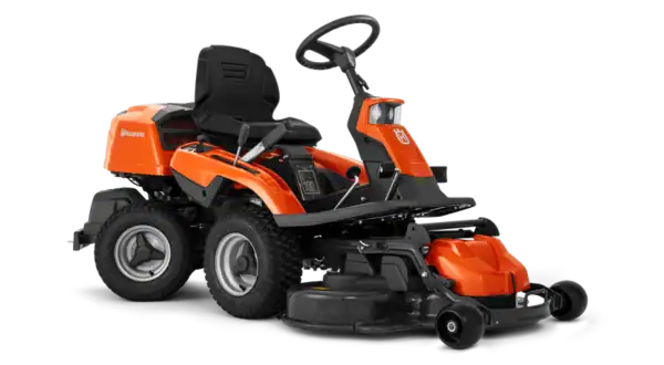 Husqvarna R 216Ts AWD zitmaaier met Combi maaidek op gazon, wendbaar rond obstakels en geschikt voor hellingen en grote oppervlakken