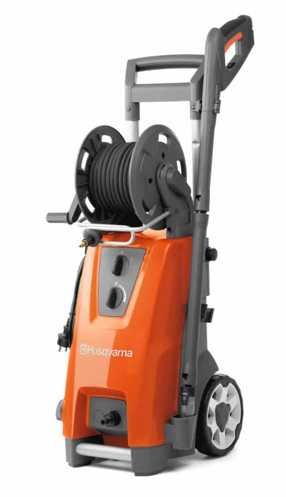 Husqvarna PW 480 hogedrukreiniger krachtig robuust en duurzaam met 180 bar druk 610 l/u wateropbrengst en geïntegreerde wasmiddeltank