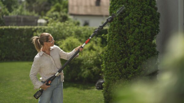 HUSQVARNA Aspire SE20-P4A Heggenschaar met stok - Afbeelding 3