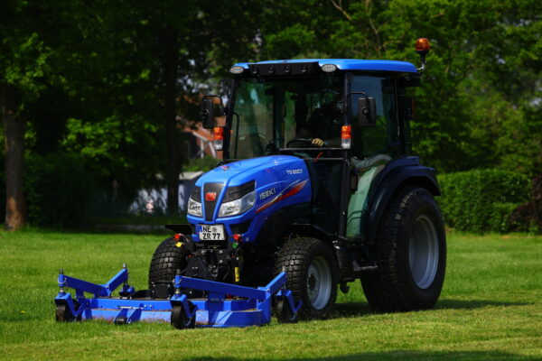 ISEKI TRACTOR TG 6507 Hydrostatisch met cabine - Afbeelding 4