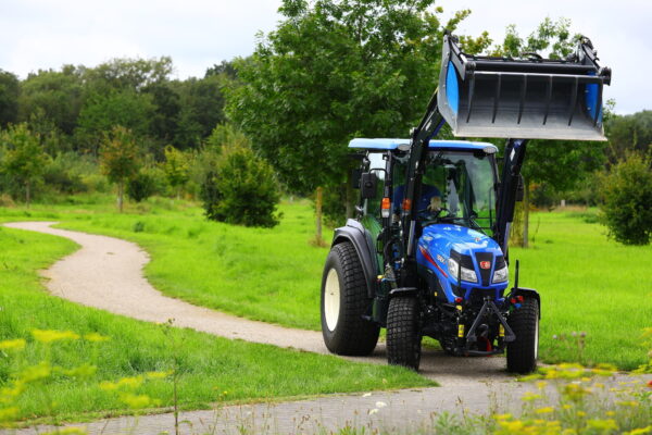 ISEKI TRACTOR TG 6687 MECHANISCH met Cabine - Afbeelding 3