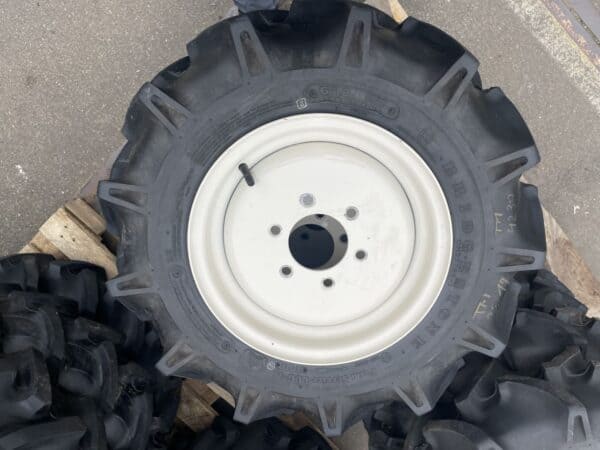Landbouw banden Iseki en Kubota - Afbeelding 3