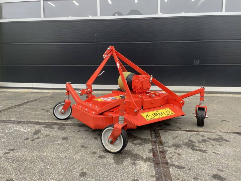 Zgan Ortolan Andrea PM cirkelmaaier met 3‑punts koppeling, stelringen en achteruitworp.