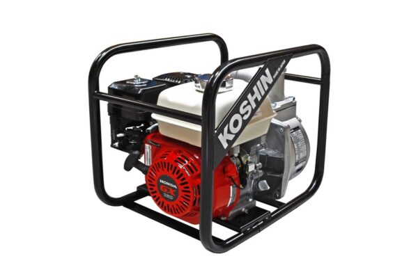 Koshin SEH80X Honda waterpomp in gebruik voor het snel verpompen van grote hoeveelheden water op .